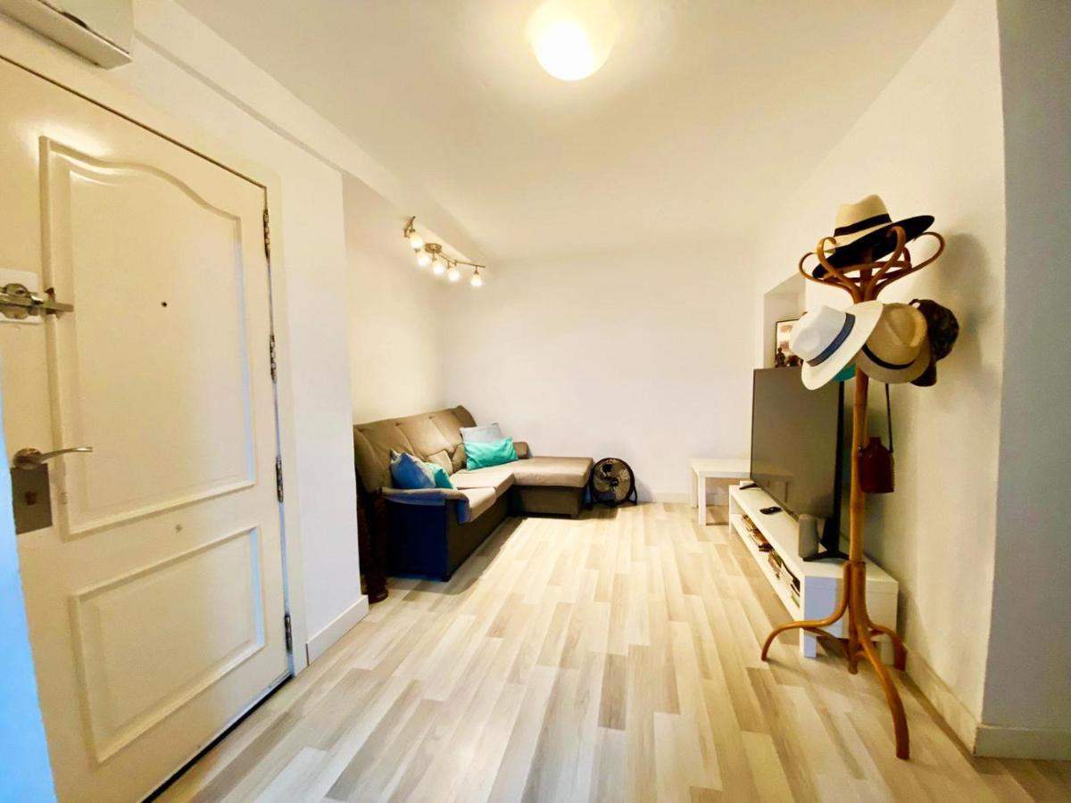 Valencia Guest Rooms Near The Beach In Shared Apartment ภายนอก รูปภาพ